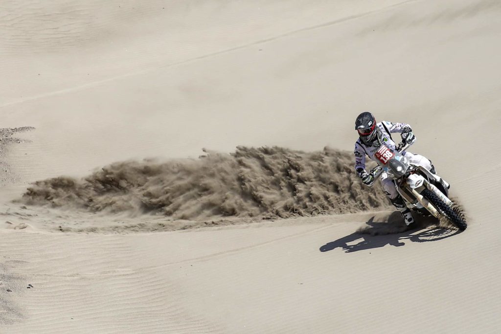 Des dunes de 250 m de haut attendent Romain !